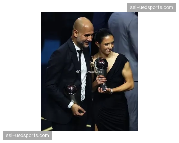 “专访瓜迪奥拉：谈曼城传控哲学的持续进化与对新一代球员的适应”